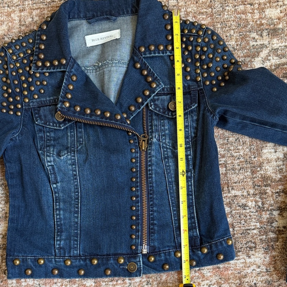 Blue Revival Studded Denim Jacket with Rose Embroidery never worn Size S - Picture 5 of 5